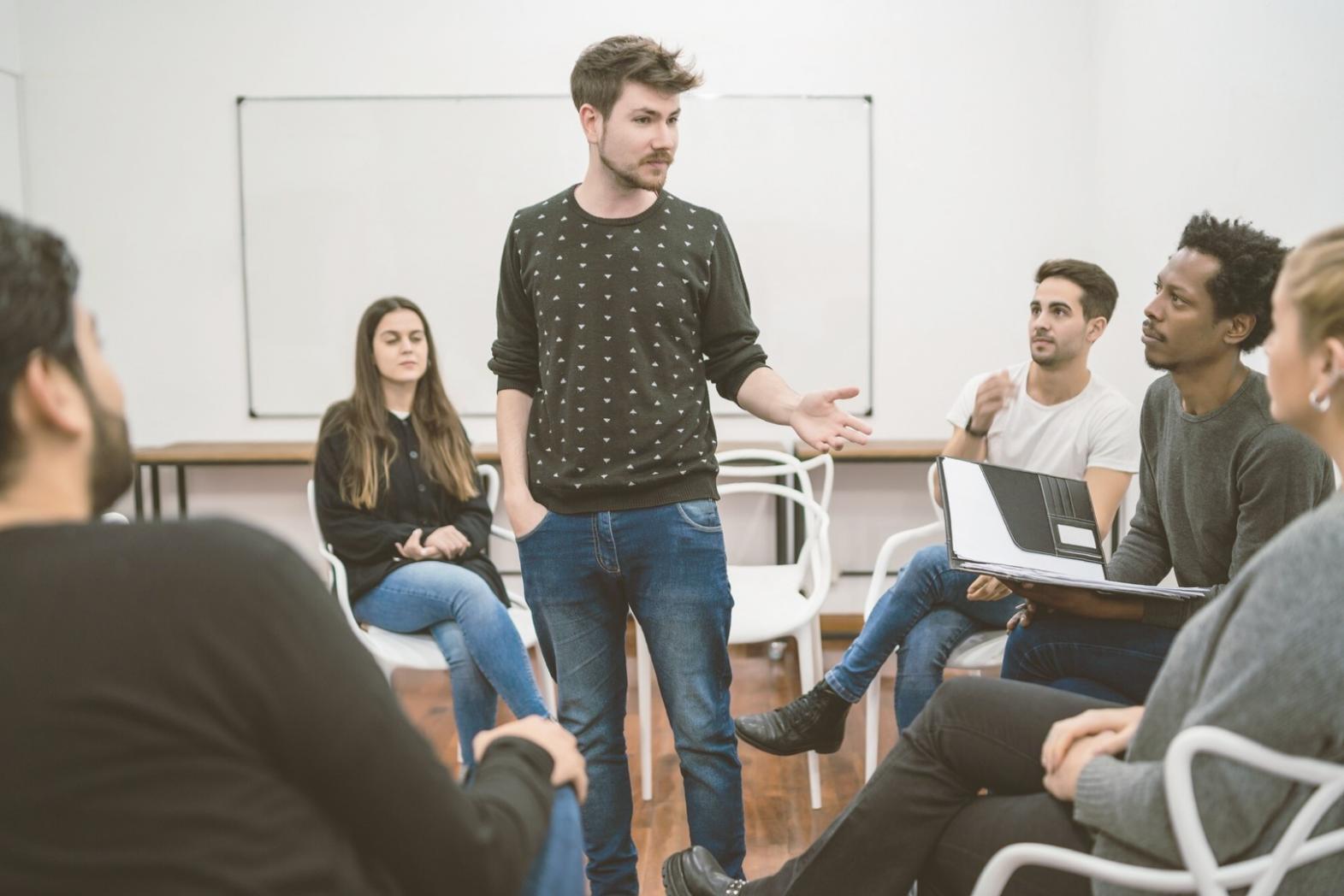 Análisis de gráficos financieros en pantalla